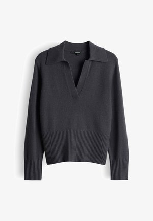 Pull gris foncé, en maille douce, col en V avec un col large, ourlet et poignets côtelés, coupe décontractée, finition texturée.