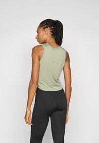 Puma SLEEVELESS TANK - Top - lux army