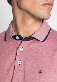 Jack & Jones JJEPAULOS  - Polo - brick red