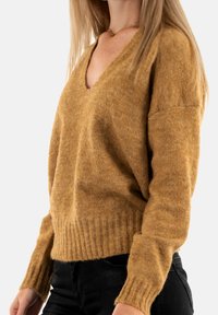 Molly Bracken Jersey de punto - beige
