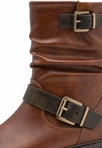 Marco Tozzi Bottines de cowboy / motard - cognac comb