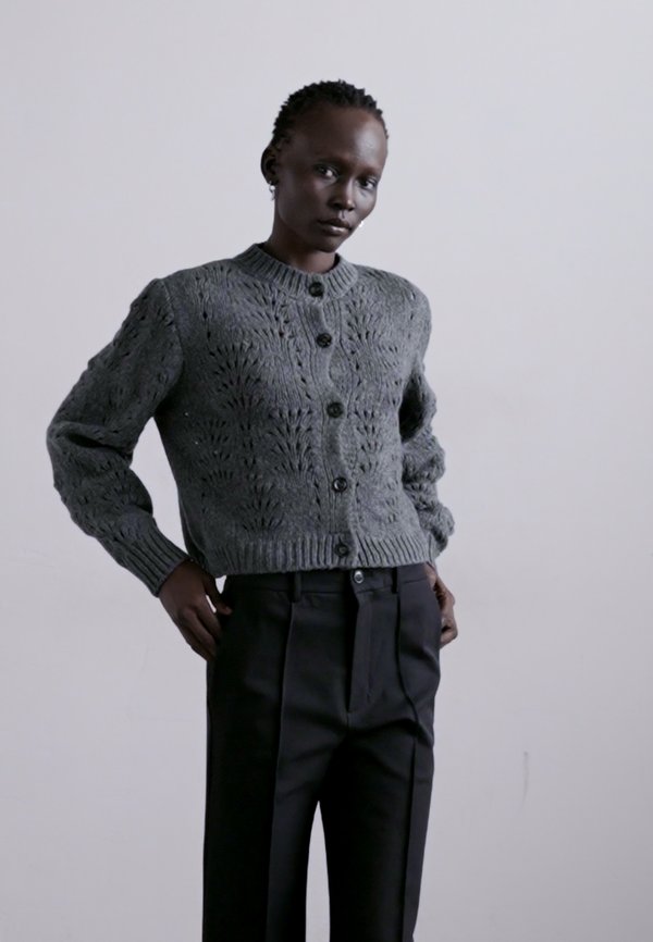 TEXTURED STITCH CARDIGAN - Cardigan4