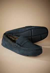 Next REGULAR FIT niebieski