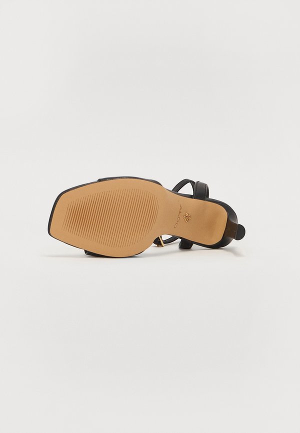 SAKE - Ankle cuff sandals3