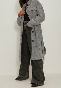 NA-KD Klassisk frakke - grey