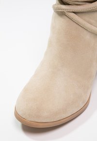 Pier One Botines - beige