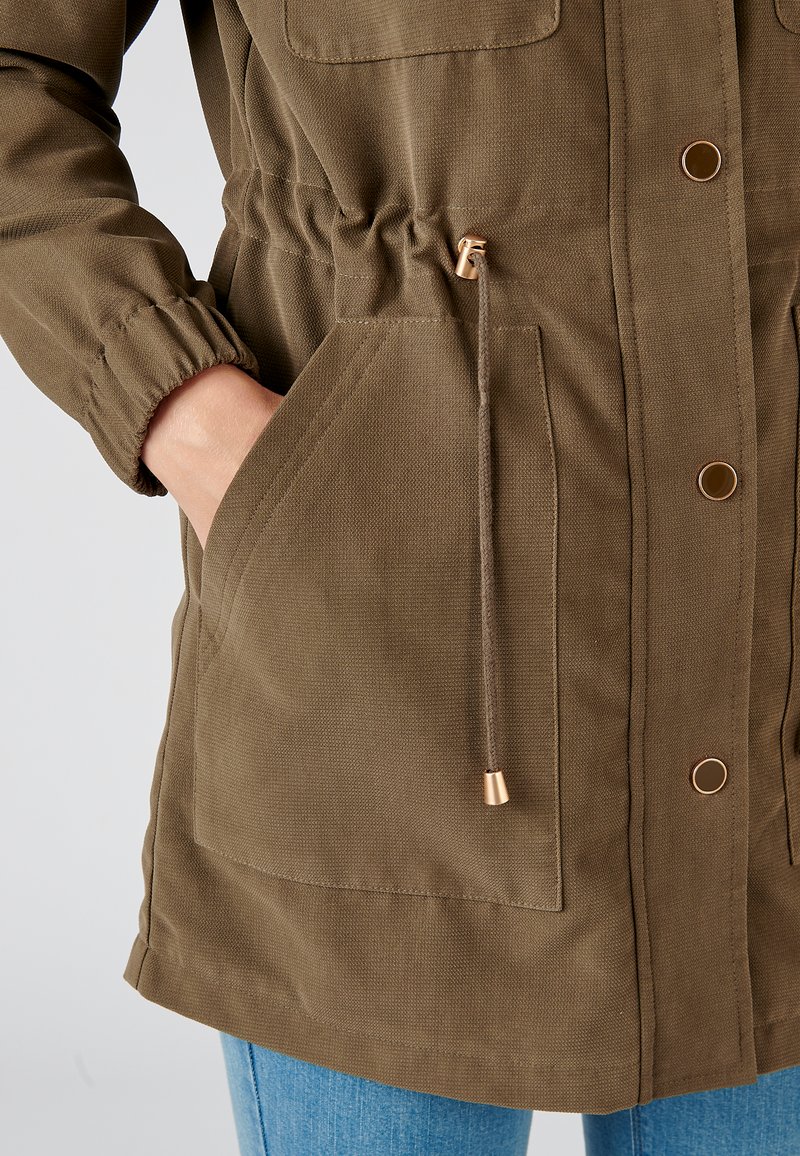 Damart TAILLE RESSERRABLE Manteau court vert foncé/vert