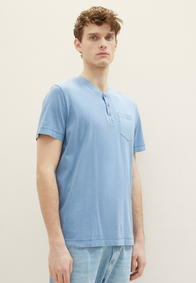 TOM TAILOR MIT STARKER WASCHUNG - Tricou basic - greyish mid blue