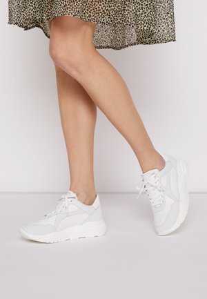 Sneakers laag - white
