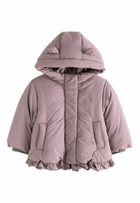 Péřová bunda v jemné mauve barvě s kapucí se malými ušima, předním zipem, dvěma bočními kapsami a volánkem na spodním lemu.