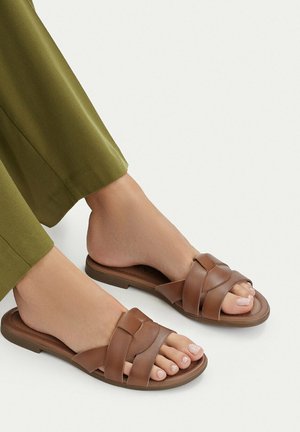 Lasocki, LASOCKI WOMEN'S FLIP-FLOPS BROWN - Pantolette flach - brown