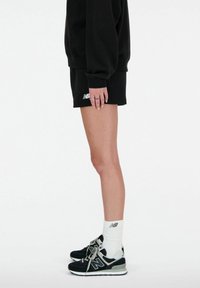 New Balance Pantalón corto de deporte - black