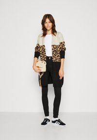 ONLY ONLJADE ANIMAL - Cardigan - moonbeam/black/toasted coconut