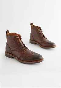 Next MODERN HERITAGE BROGUE - Snørestøvletter - brown