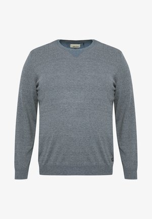 Szary sweter z długim rękawem o miękkiej, dzianinowej fakturze z dekoltem w kształcie litery V. Posiada ściągacze na rękawach i na dole oraz małą metkę z logo na dole.