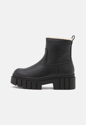 ONLBAIZA CHUNKY BOOT - Winter boots - black