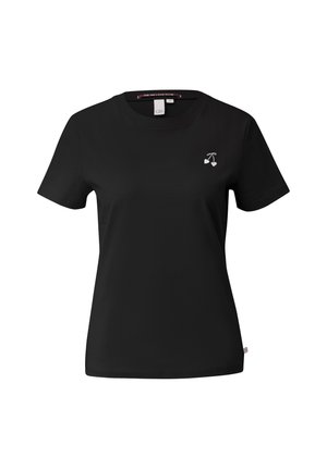 Czarny t-shirt z okrągłym dekoltem i krótkimi rękawami. Na lewej stronie klatki piersiowej znajduje się mały biały motyw wiśni. Wykonany z gładkiej tkaniny.