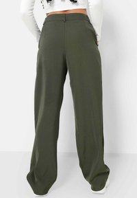 Sixth June REVERSE - Broek - green