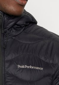 Peak Performance HELIUM HOOD JACKET - Dunjakker - black
