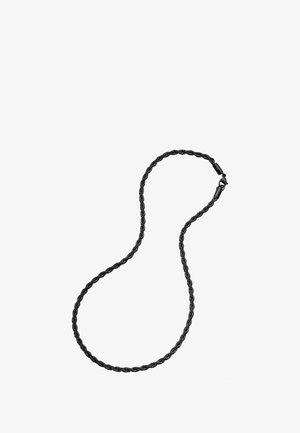 Sort, snoet kædedyse kæde med en glat tekstur og metalspænde, der har et minimalistisk design og justerbar længde.