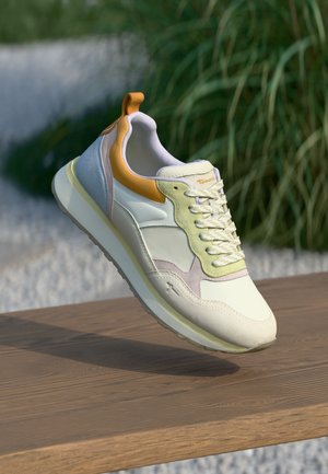 Baskets basses - beige