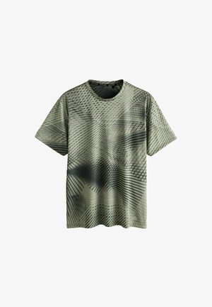 Žalias raštuotas trumpomis rankovėmis marškinėliai, su geometriniais dizainais tamsiomis ir šviesiomis spalvomis, pagaminti iš lygaus audinio su apvaliu iškirpimu.