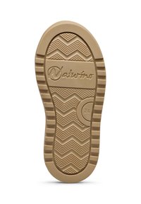 Podešev béžové boty s cik-cak vzorem, značka "Naturino" vyražena a velikost číslo 24 v kulatém tvaru.