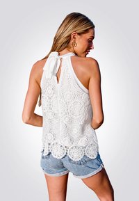 Cupshe SLEEVELESS - Camicetta - white