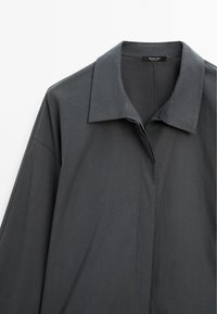 Massimo Dutti LOOSE FIT LONG SLEEVE - Camicia - dark grey