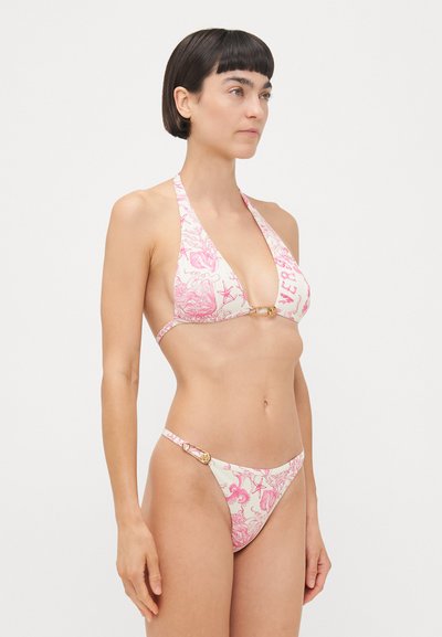 Bikini komplekts ar rozā un baltu rakstu, kas satur jūras motīvus. Halter top ar trīsstūra formu un zelta aksesuāriem.