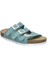 Szmaragdowe zamszowe sandały z trzema regulowanymi paseczkami, białymi klamrami i korkową wkładką. Teksturowana biała podeszwa dla lepszej przyczepności.