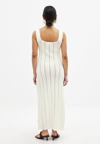 NA-KD FLOWY - Pullover - offwhite