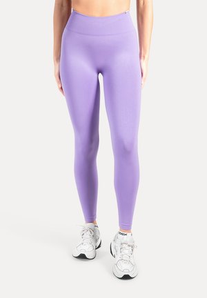 Smilodox HIGHWAIST SEAMLESS SCRUNCH SHAYLA - Leggings - lila