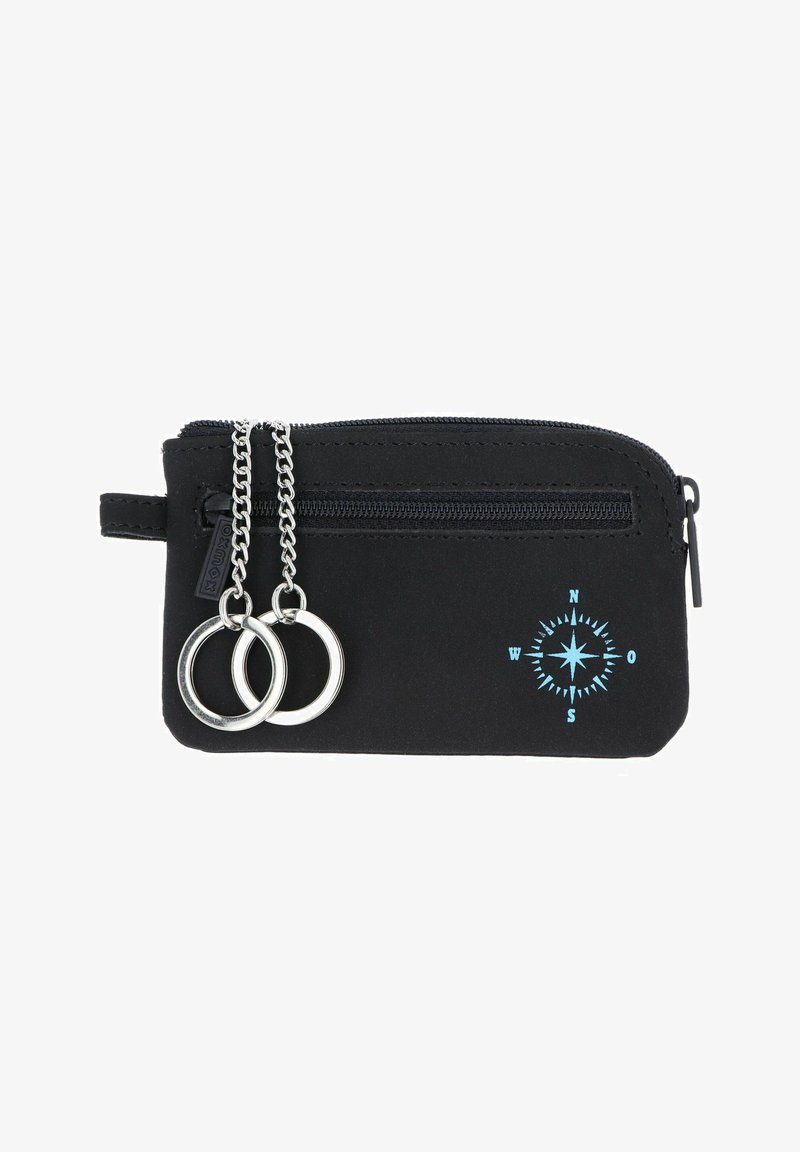 Pochette noire zippée avec deux porte-clés argentés attachés par des chaînes et une rose des vents bleue imprimée dans le coin inférieur droit.