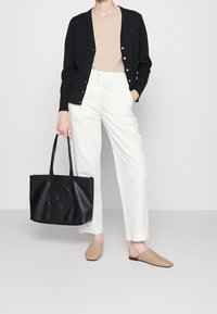GANT Kofta - black