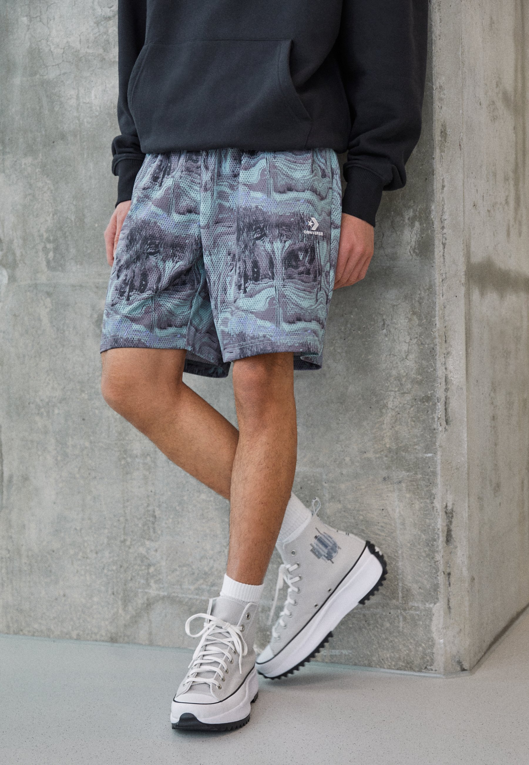 converse low shorts