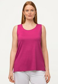Fuchsia ärmelloses Oberteil mit rundem Ausschnitt, aus weichem, leichtem Stoff gefertigt. Es hat eine lockere Passform und einen geraden Saum.
