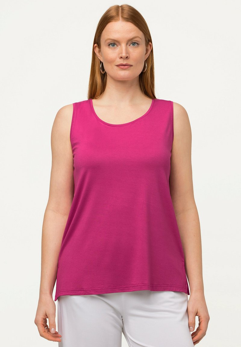 Fuchsia ärmelloses Oberteil mit rundem Ausschnitt, aus weichem, leichtem Stoff gefertigt. Es hat eine lockere Passform und einen geraden Saum.