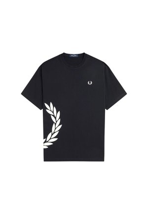 Zwart T-shirt met ronde hals en korte mouwen, met een wit laurierbladontwerp aan de linkerkant en een klein logo op de borst.