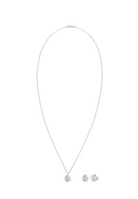 Silberne Halskette mit einer filigranen Kette und einem Schneeflocken-Anhänger, begleitet von passenden Ohrsteckern mit einem ähnlichen Schneeflocken-Design.