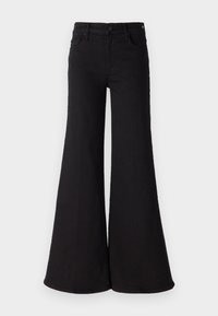 - Wide leg