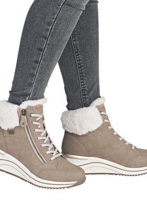 Remonte Bottes de neige - braun