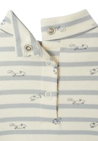 Gestreifter Pullover in Creme und Hellblau, mit kleinen Eichhörnchen-Mustern, einem knöpfbaren Kragen und aus weicher Baumwolle.