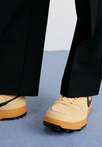 Thumbnail Image 2