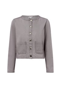 Szara krótka kurtka wykonana z bawełny, z długimi rękawami, okrągłym dekoltem, zapięciem na guziki z przodu oraz dwoma kieszeniami na klatce piersiowej. Zawiera metalowe guziki.