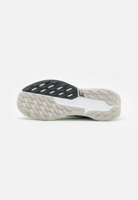 Nike Performance REACTX PEGASUS 5 - Tenisice za trail trčanje - medium olive/anthracite/neutral olive/vapor green/lilac bloom