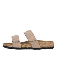 Korkfotbäddsandaler i ljusbeige med två justerbara kviltade remmar och en texturerad svart gummisula.