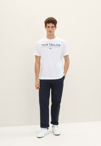 TOM TAILOR MIT LOGO - T-shirts print - white