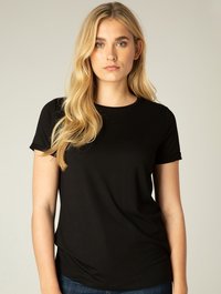 Zwarte korte mouwen t-shirt gemaakt van gladde stof, met een ronde halslijn en een getailleerde pasvorm, geschikt voor casual gebruik.