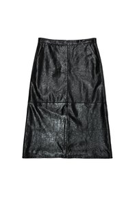 Falda de cuero sintético negra con una textura brillante y lisa. Presenta un corte recto, diseño hasta la rodilla y dos bolsillos laterales.